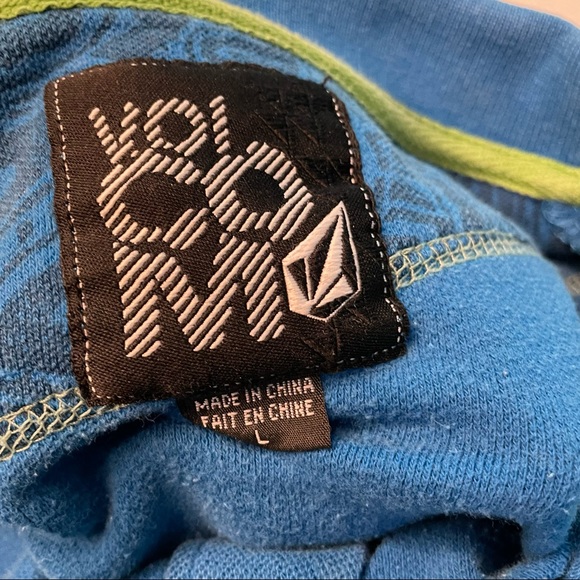 Volcom Blue Mens Large Size Polo Shirt with Zig Zag Cross Stitch Hems - Picture 5 of 6